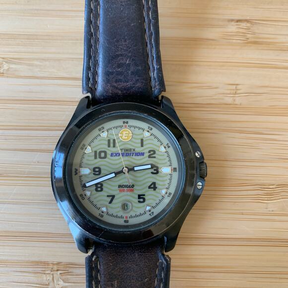 Timex Expedition Men's Indiglo Date Watch WR 50M Luminous Leather Band - Picture 1 of 8
